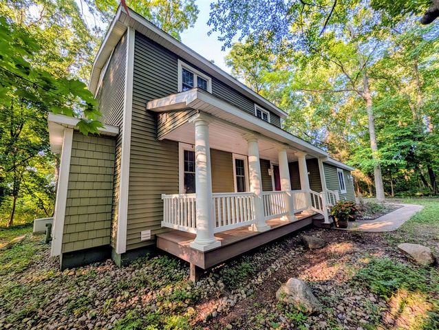 800 W Willis Road, Saline, MI 48176