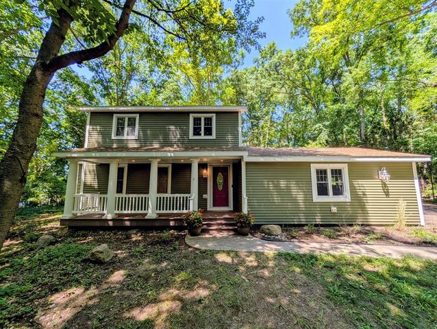 800 W Willis Road, Saline, MI 48176