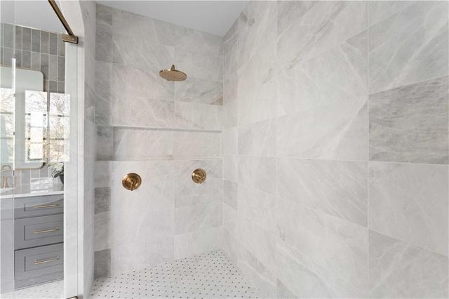 2521 Brookwood Drive NE, Atlanta, GA 30305