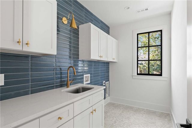 2521 Brookwood Drive NE, Atlanta, GA 30305