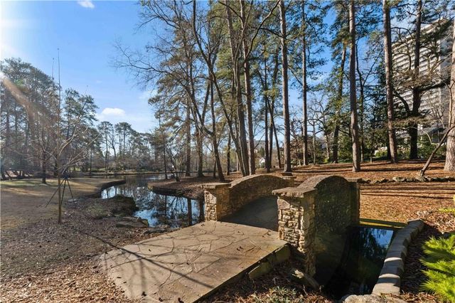 2521 Brookwood Drive NE, Atlanta, GA 30305