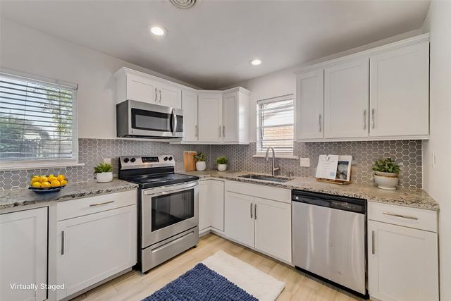 413 Simmons Drive, Hurst, TX 76053