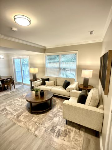 220 Bladen Street, Raleigh, NC 27601