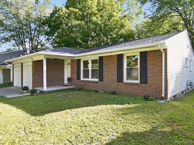 8564 Windsor Court, Superior Charter Township, MI 48198