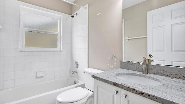 3241 SAWGRASS CREEK CIRCLE, St Cloud, FL 34772
