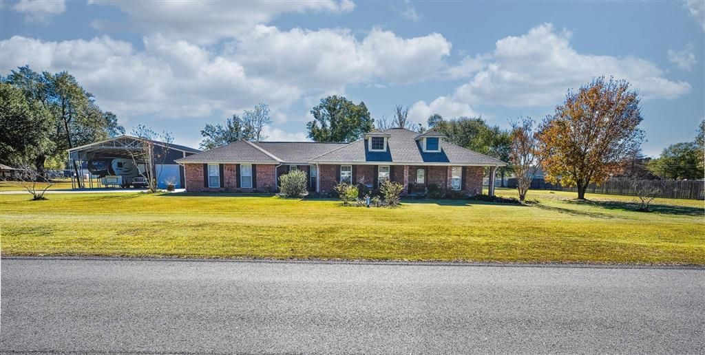 1283 Corsican Lane, Lake Charles, LA 70611