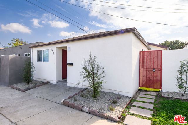 2718 W 70th, Los Angeles, CA 90043