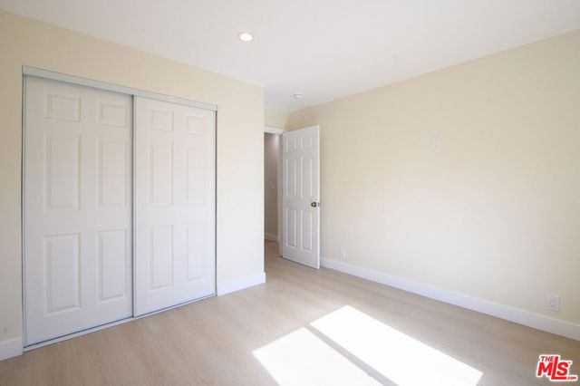 2718 W 70th, Los Angeles, CA 90043