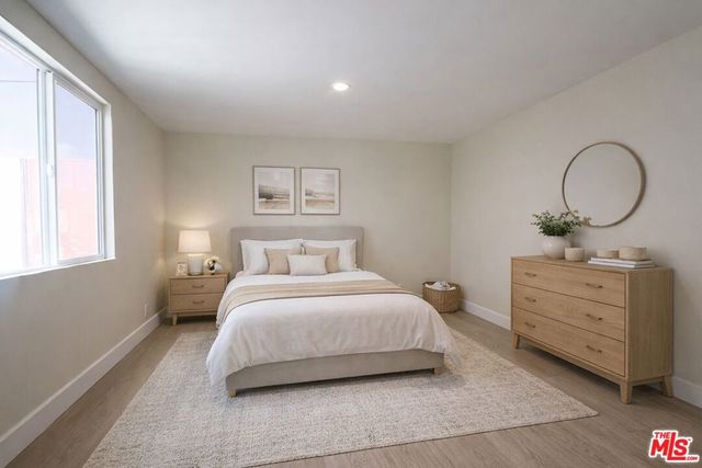 2718 W 70th, Los Angeles, CA 90043