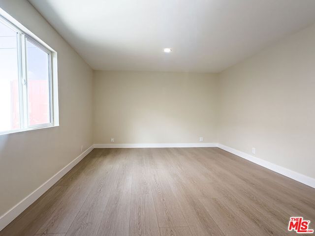 2718 W 70th, Los Angeles, CA 90043