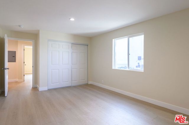 2718 W 70th, Los Angeles, CA 90043