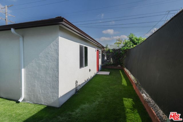 2718 W 70th, Los Angeles, CA 90043