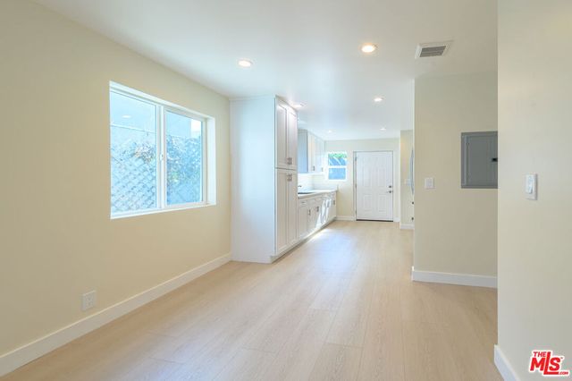 2718 W 70th, Los Angeles, CA 90043
