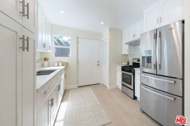 2718 W 70th, Los Angeles, CA 90043