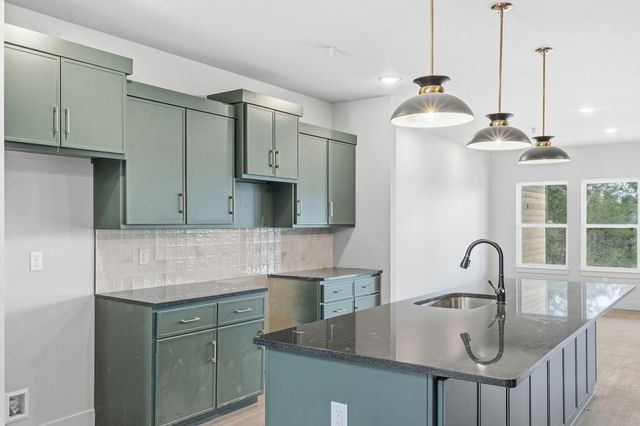 000 Glasswater 1, Branson, MO 65616