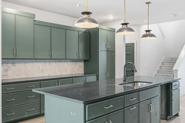 000 Glasswater 1, Branson, MO 65616