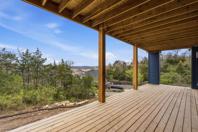 000 Glasswater 1, Branson, MO 65616