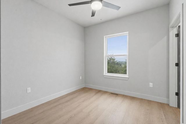 000 Glasswater 1, Branson, MO 65616