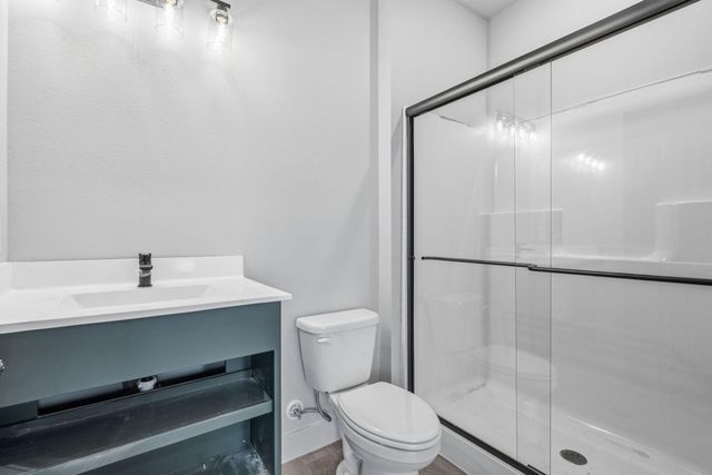 000 Glasswater 1, Branson, MO 65616