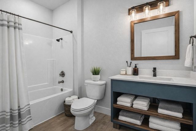 000 Glasswater 1, Branson, MO 65616