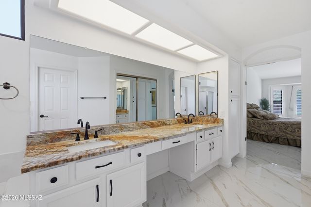 14592 N Alamo Canyon Drive, Oro Valley, AZ 85755
