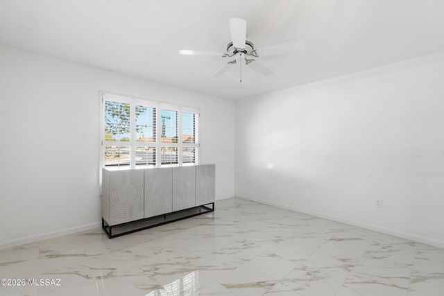 14592 N Alamo Canyon Drive, Oro Valley, AZ 85755