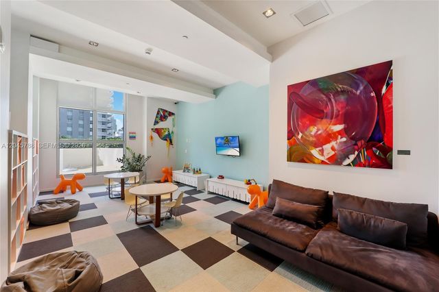 1100 S Miami Avenue 1607, Miami, FL 33130