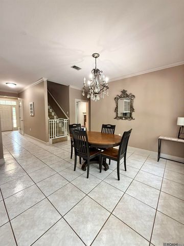 206 Quail Hollow Court, Hattiesburg, MS 39402