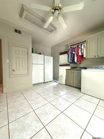 206 Quail Hollow Court, Hattiesburg, MS 39402