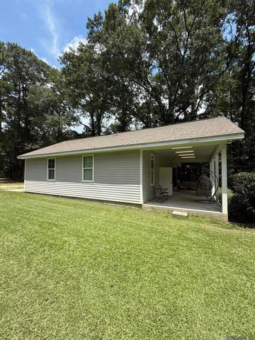 206 Quail Hollow Court, Hattiesburg, MS 39402