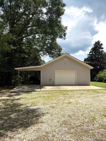 206 Quail Hollow Court, Hattiesburg, MS 39402