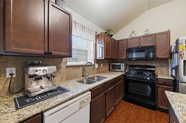 646 Tabasco Trail, Arlington, TX 76002