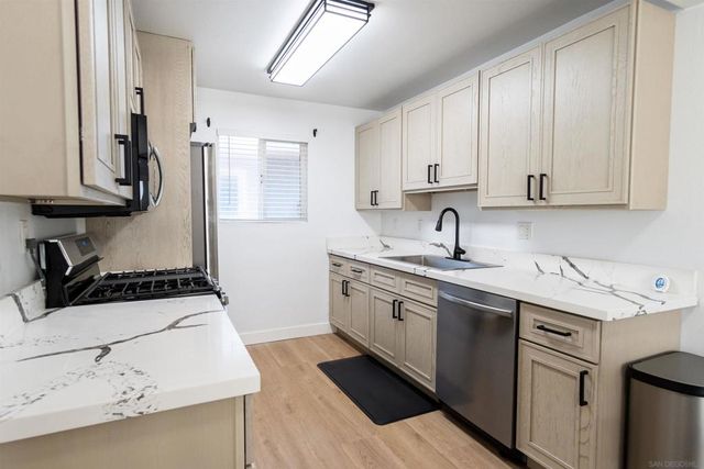 1220 Seacoast Dr. 15, Imperial Beach, CA 91932