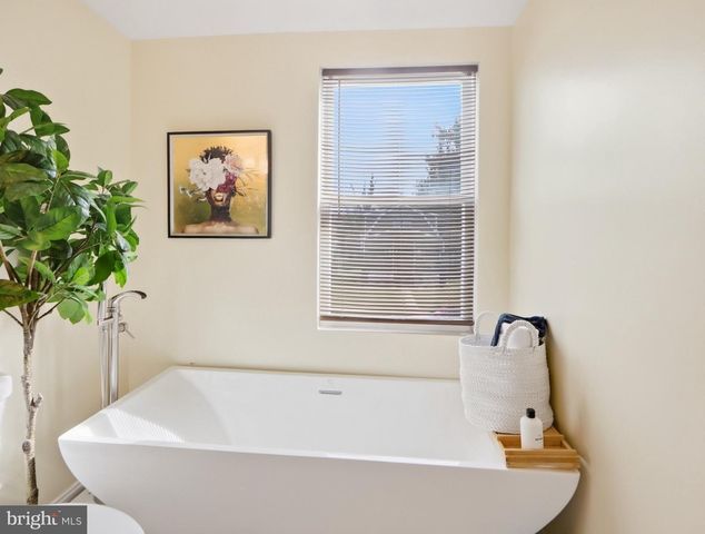 4216 ELDERON AVE, Baltimore, MD 21215