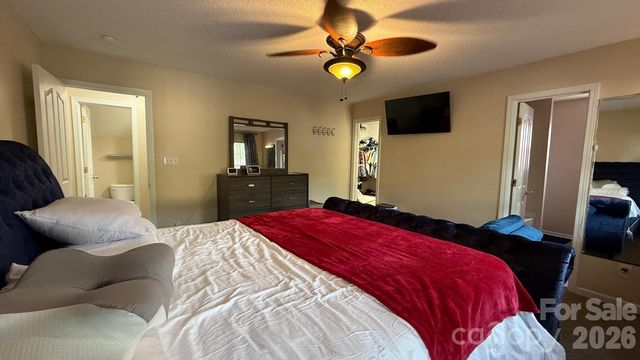 10239 Apple Dove Court, Charlotte, NC 28214