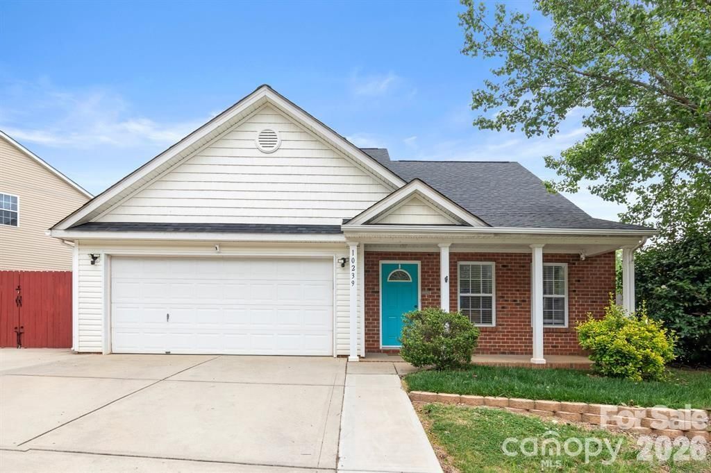 10239 Apple Dove Court, Charlotte, NC 28214