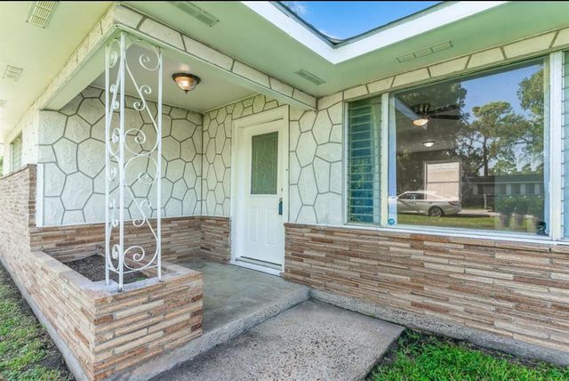 8038 Woodlyn Road, Houston, TX 77028