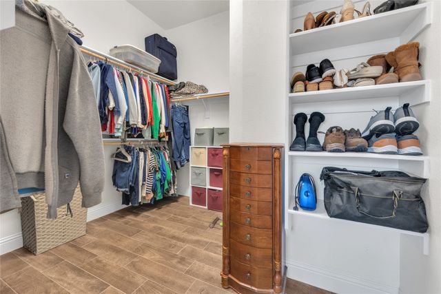 3706 Iron Horse Pass, Krum, TX 76249