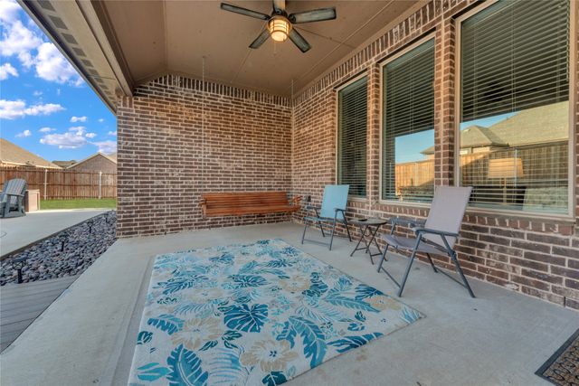 3706 Iron Horse Pass, Krum, TX 76249