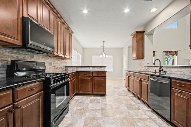 917 Almond Pointe, League City, TX 77573