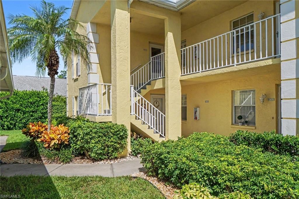 2680 Kings Lake BLVD 201, Naples, FL 34112