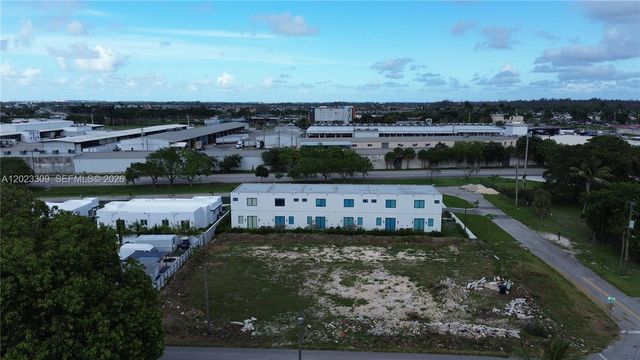 215 NW 3rd Avenue, Florida City, FL 33034