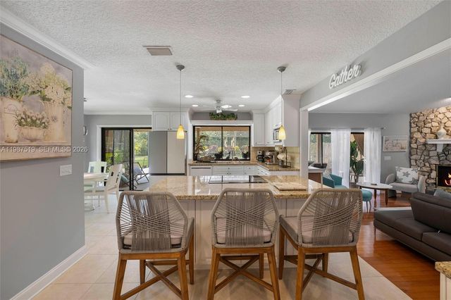 196 Scarborough Ter, Wellington, FL 33414