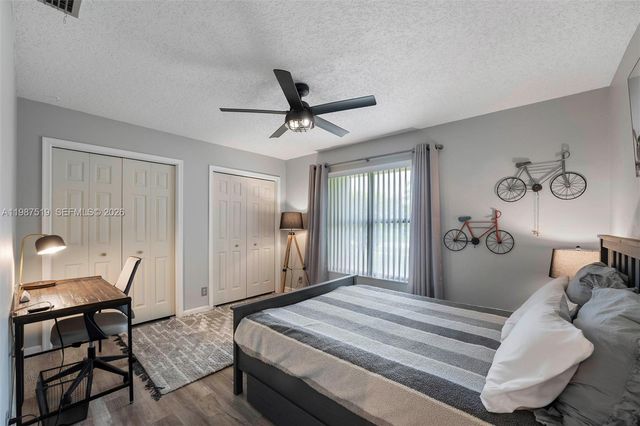 196 Scarborough Ter, Wellington, FL 33414