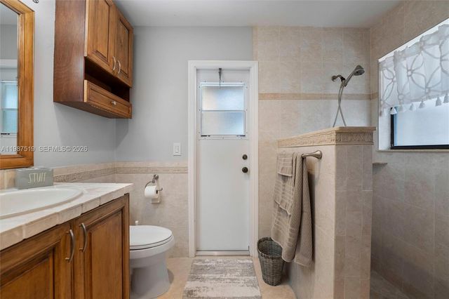 196 Scarborough Ter, Wellington, FL 33414