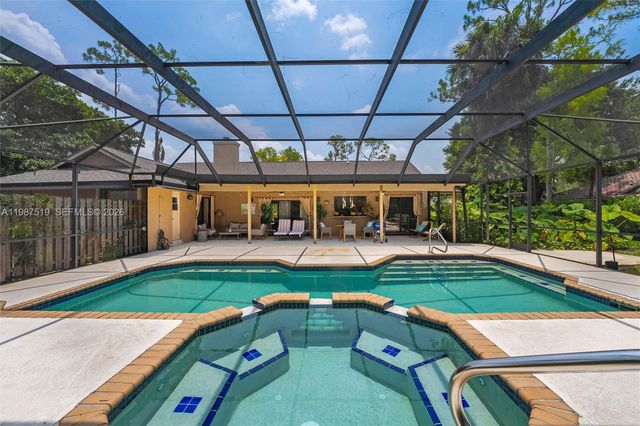 196 Scarborough Ter, Wellington, FL 33414