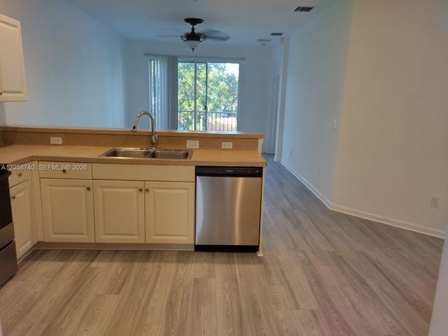 1960 Freeport Ln 1960, Riviera Beach, FL 33404