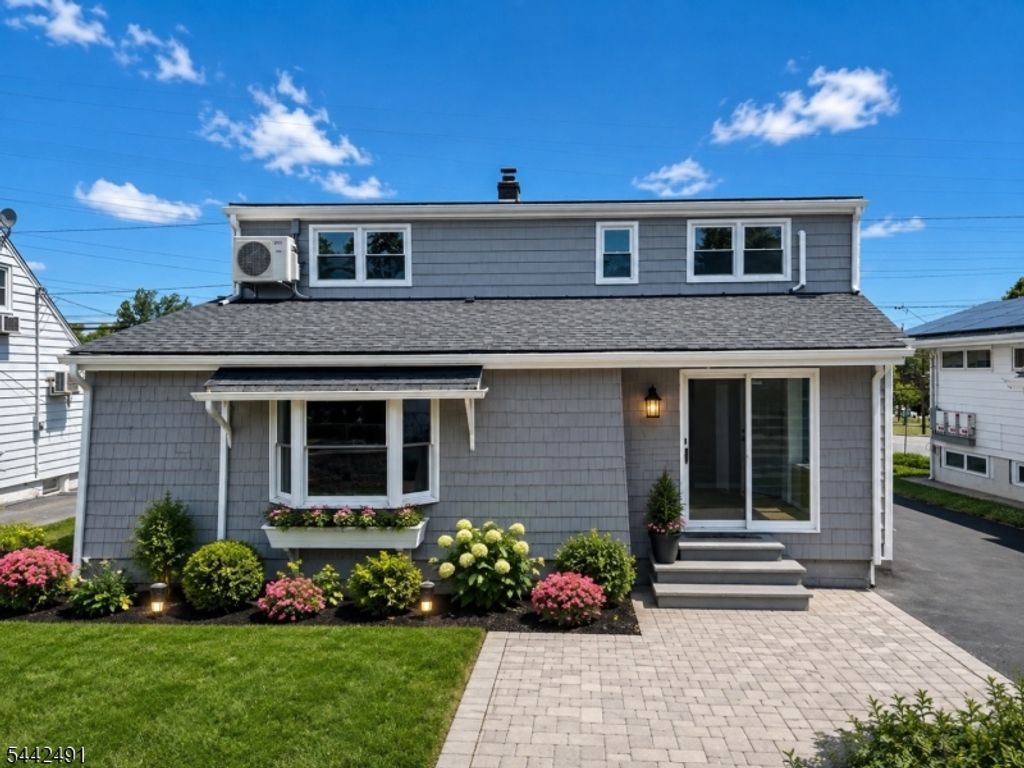 9 Joan Pl, Clifton City, NJ 07012 — photo 2