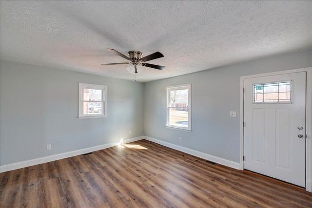 120 Lynnwood Drive, Frankfort, KY 40601