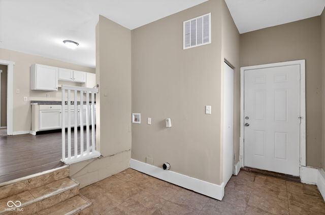 3944 N Elizabeth Street, Indianapolis, IN 46226